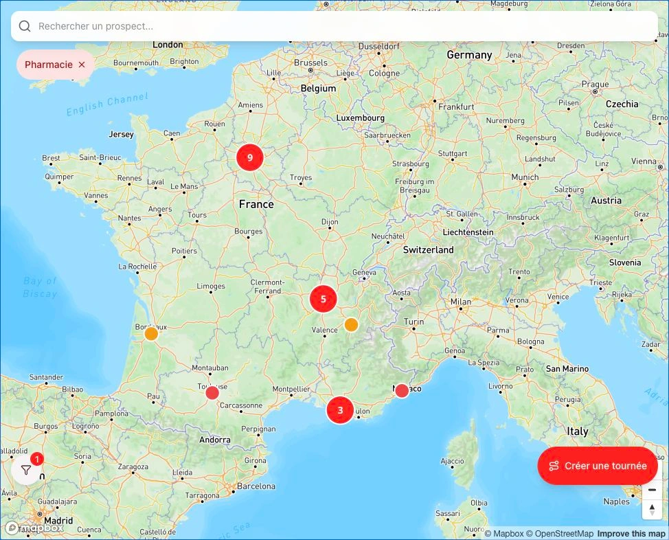 Carte de France filtrée sur le secteur pharmacie, avec les prospects de démonstration et leurs regroupements