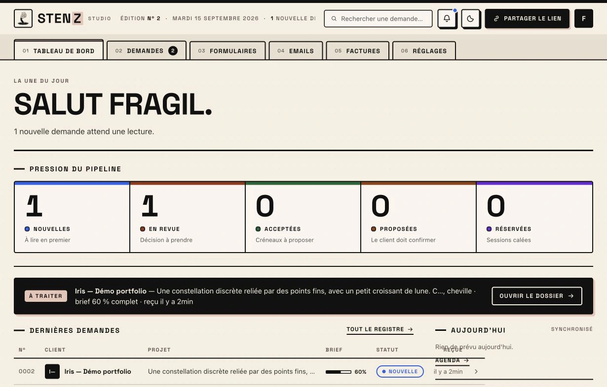 Dashboard web Stenz Studio, tableau de bord avec suivi des statuts, dernières demandes et agenda
